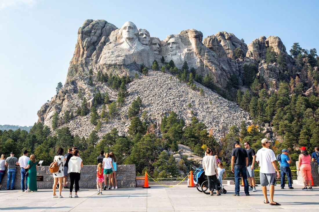 tours to mt rushmore and badlands