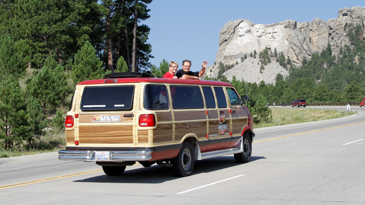 Mt Rushmore and Crazy Horse BLACK HILLS OPENTOPTOURS